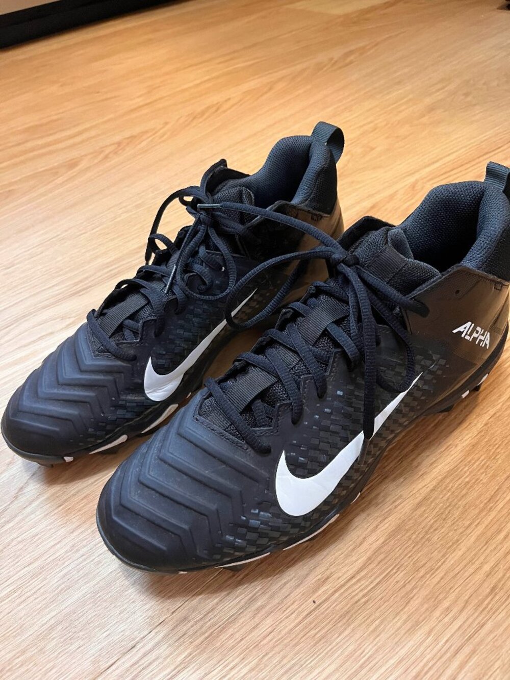 Nike Alpha Menace 2 Shark Football Cleats